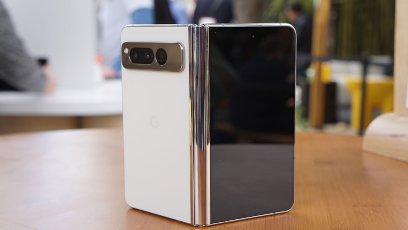 Практика: Google Pixel Fold: наконец-то складной телефон, похожий на смартфон